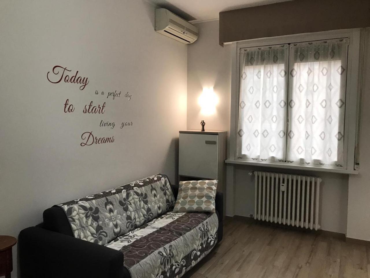 Lorenteggio Studio Apt Milano Exteriör bild