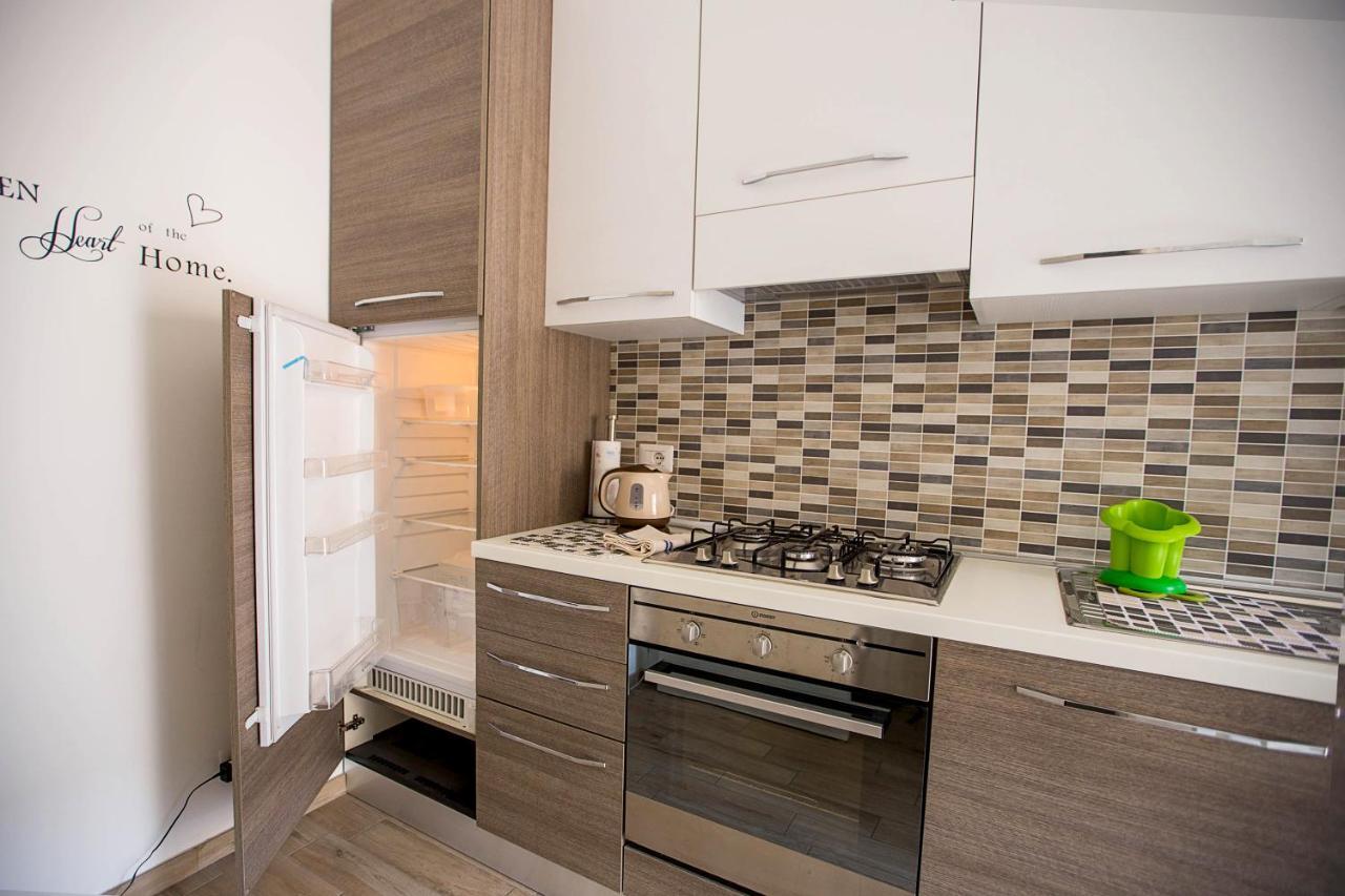 Lorenteggio Studio Apt Milano Exteriör bild