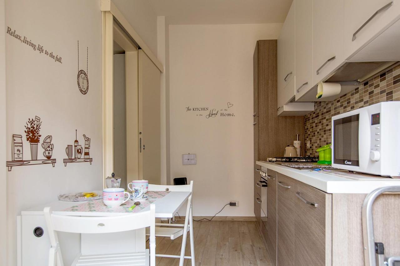 Lorenteggio Studio Apt Milano Exteriör bild