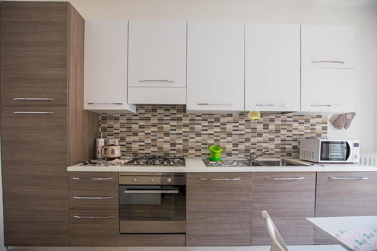 Lorenteggio Studio Apt Milano Exteriör bild
